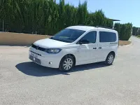 Usado VW Caddy Beach 102 CV (75 kW) 2021 Blanco Monovolumen