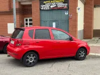 Usado Chevrolet Kalos Sport 94 CV (69 kW) 2004 Granate Berlina