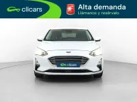 Usado Ford Focus Trend 125 CV (91 kW) 2019 Blanco Berlina