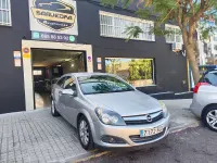Usado Opel Astra GTC Cosmo 100 CV (73 kW) 2006 Gris / plata Berlina
