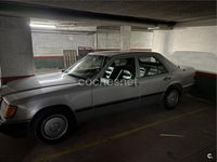 Usado Mercedes 230 132 CV (97 kW) 1989 Gris / plata Coupe