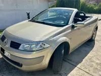 Usado Renault Mégane Cabriolet Dynamique 115 CV (84 kW) 2005 Beige Descapotable
