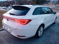 Usado Seat Leon Style 150 CV (110 kW) 2022 Blanco Familiar