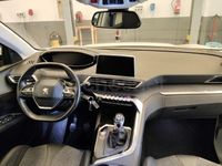 Usado Peugeot 3008 Allure 130 CV (95 kW) 2020 Blanco SUV