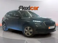 Usado Skoda Kamiq Active 95 CV (69 kW) 2021 Gris SUV