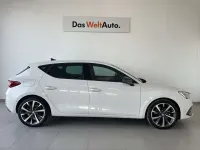 Usado Seat Leon FR 131 CV (96 kW) 2023 Blanco Utilitario