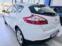 Usado Renault Mégane Dynamique 110 CV (80 kW) 2011 Blanco Berlina