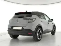 Usado Renault Captur Techno 100 CV (73 kW) 2025 Gris SUV