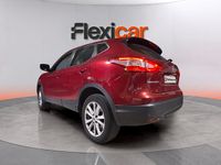 Usado Nissan Qashqai N-Connecta 116 CV (85 kW) 2015 Rojo SUV