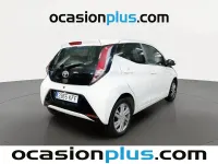 Usado Toyota Aygo X-play 69 CV (50 kW) 2017 Blanco Utilitario
