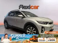 Usado Kia Stonic 101 CV (74 kW) 2022 Gris SUV
