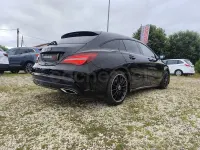 Usado Mercedes CLA220 Shooting Brake 170 CV (125 kW) 2018 Negro Familiar