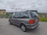 Usado Seat Alhambra Style 140 CV (102 kW) 2010 Gris / plata Monovolumen