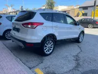 Usado Ford Kuga Trend 150 CV (110 kW) 2016 Blanco SUV