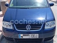 Usado VW Touran Conceptline 100 CV (73 kW) 2004 Azul Monovolumen