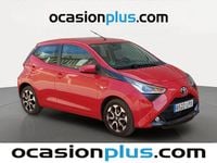 Usado Toyota Aygo X-play 72 CV (52 kW) 2021 Rojo Utilitario