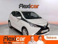 Usado Toyota Aygo X-play 72 CV (52 kW) 2017 Blanco Utilitario