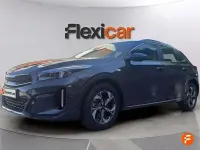 Usado Kia XCeed 100 CV (73 kW) 2024 Gris SUV