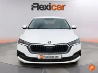 Usado Skoda Octavia Ambition 115 CV (84 kW) 2023 Blanco Familiar