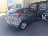 Usado Hyundai i20 84 CV (61 kW) 2018 Azul Berlina