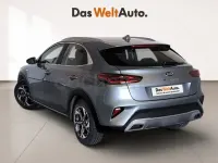 Usado Kia XCeed 115 CV (84 kW) 2019 Gris / plata SUV