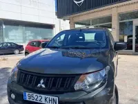 Usado Mitsubishi L200 154 CV (113 kW) 2018 Verde Pickup/Camioneta