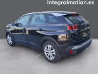 Usado Peugeot 3008 Active 130 CV (95 kW) 2018 SUV