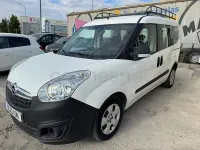 Usado Opel Combo Expression 90 CV (66 kW) 2014 Blanco Monovolumen