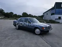 Usado Mercedes 190 75 CV (55 kW) 1986 Azul Berlina