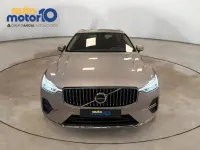 Usado Volvo XC60 Plus 350 CV (257 kW) 2022 Gris / plata SUV