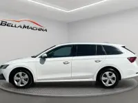 Usado Skoda Octavia Ambition 151 CV (111 kW) 2021 Amarillo Familiar