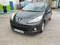 Usado Peugeot 207 Active 75 CV (55 kW) 2012 Gris / plata Berlina