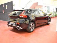 usado Volvo V40 D3 R-Design Momentum Aut. 150 (4.75)