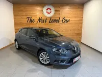 Usado Renault Mégane Zen 110 CV (80 kW) 2017 Azul Berlina