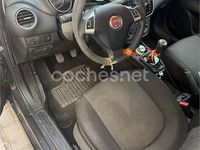 Usado Fiat Punto Easy 75 CV (55 kW) 2014 Negro Utilitario