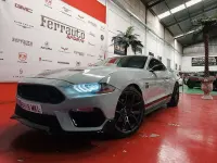 Usado Ford Mustang 290 CV (213 kW) 2018 Gris / plata Coupe