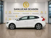 Usado Volvo V40 Kinetic 115 HP (84 kW) 2014 Branco Sedan