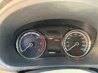 Usado Mitsubishi L200 150 CV (110 kW) 2021 Gris / plata Pickup/Camioneta