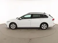 Usado VW Golf VIII Life 116 CV (85 kW) 2023 Blanco Familiar