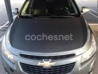 Usado Chevrolet Cruze LT 130 CV (95 kW) 2014 Gris / plata Familiar