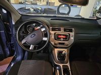 Usado Ford Kuga Titanium 140 CV (102 kW) 2011 Gris / plata SUV