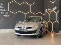 Usado Renault Clio II Authentique 75 CV (55 kW) 2007 Gris / plata Berlina