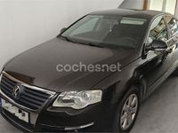 Usado VW Passat Sportline 140 CV (102 kW) 2006 Granate Berlina