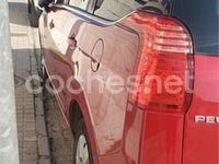 Usado Peugeot 5008 Family 112 CV (82 kW) 2012 Rojo Monovolumen