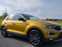 Usado VW T-Roc Sportline 190 CV (139 kW) 2018 Amarillo SUV