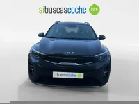 Usado Kia Stonic 120 CV (88 kW) 2021 Gris/plata SUV
