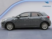 Usado Kia Rio 84 CV (61 kW) 2022 Gris / plata Berlina