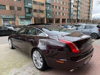 Usado Jaguar XJ Portfolio 275 CV (202 kW) 2011 Granate Berlina