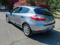 Usado Renault Mégane Authentique 100 CV (73 kW) 2009 Gris / plata Berlina