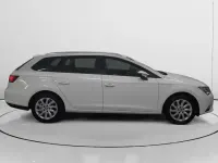 Usado Seat Leon Style 105 CV (77 kW) 2014 Blanco Familiar